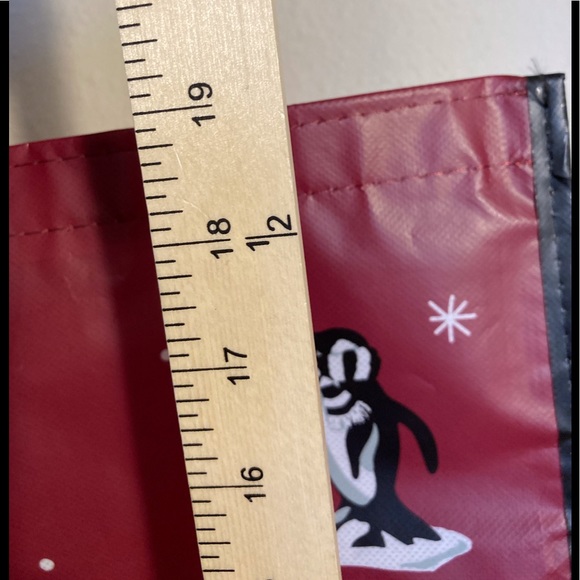 VERA BRADLEY Oversize shopping bag NEW Vinyl penguin print - Picture 4 of 5